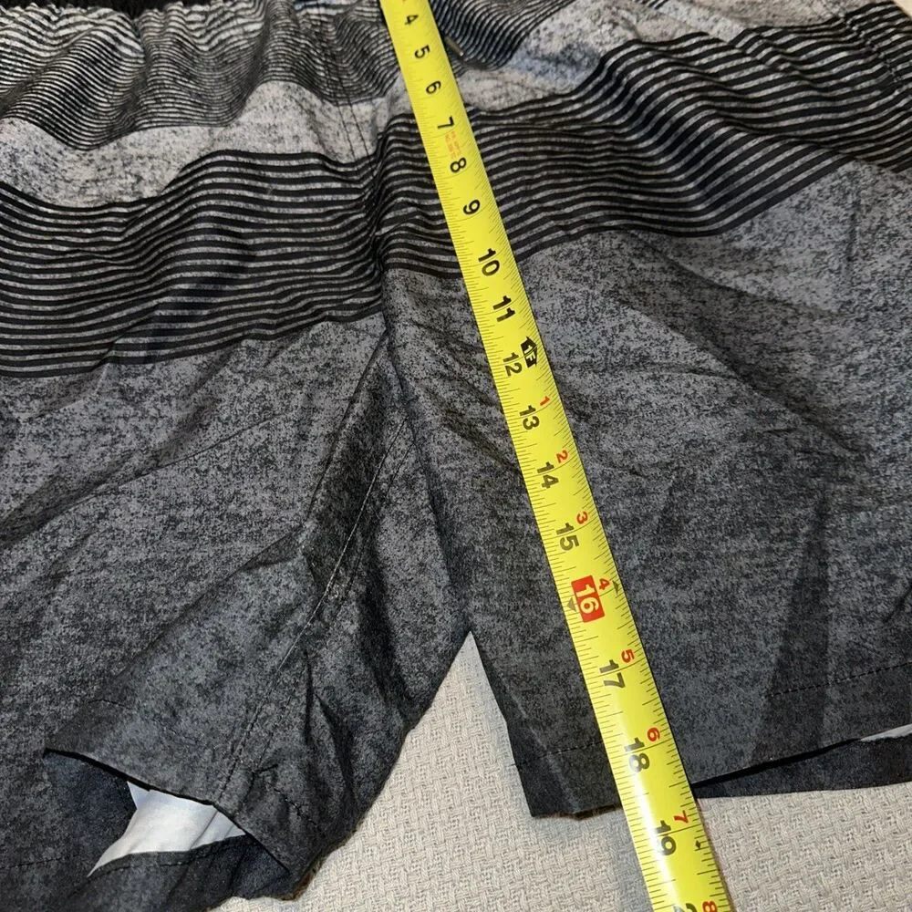 Kirkland Signature Men's Stretch Swim Shorts, Grey/Black Stripes Size Large NWT